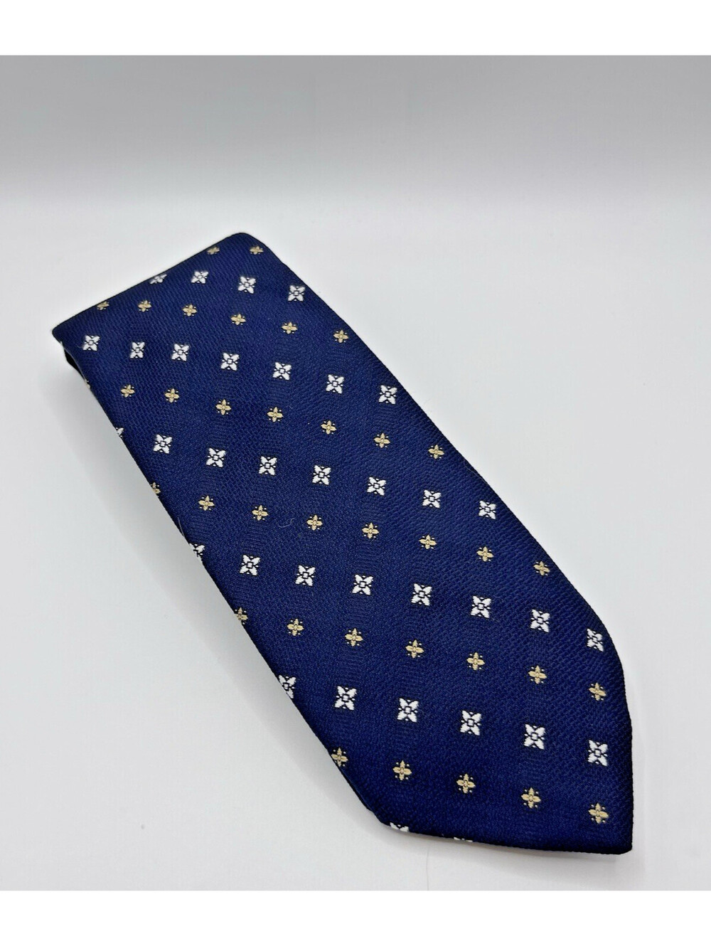 Designer Creations Tie Necktie Vintage Blue Geo  Narrow   3"X56"  T1124.1